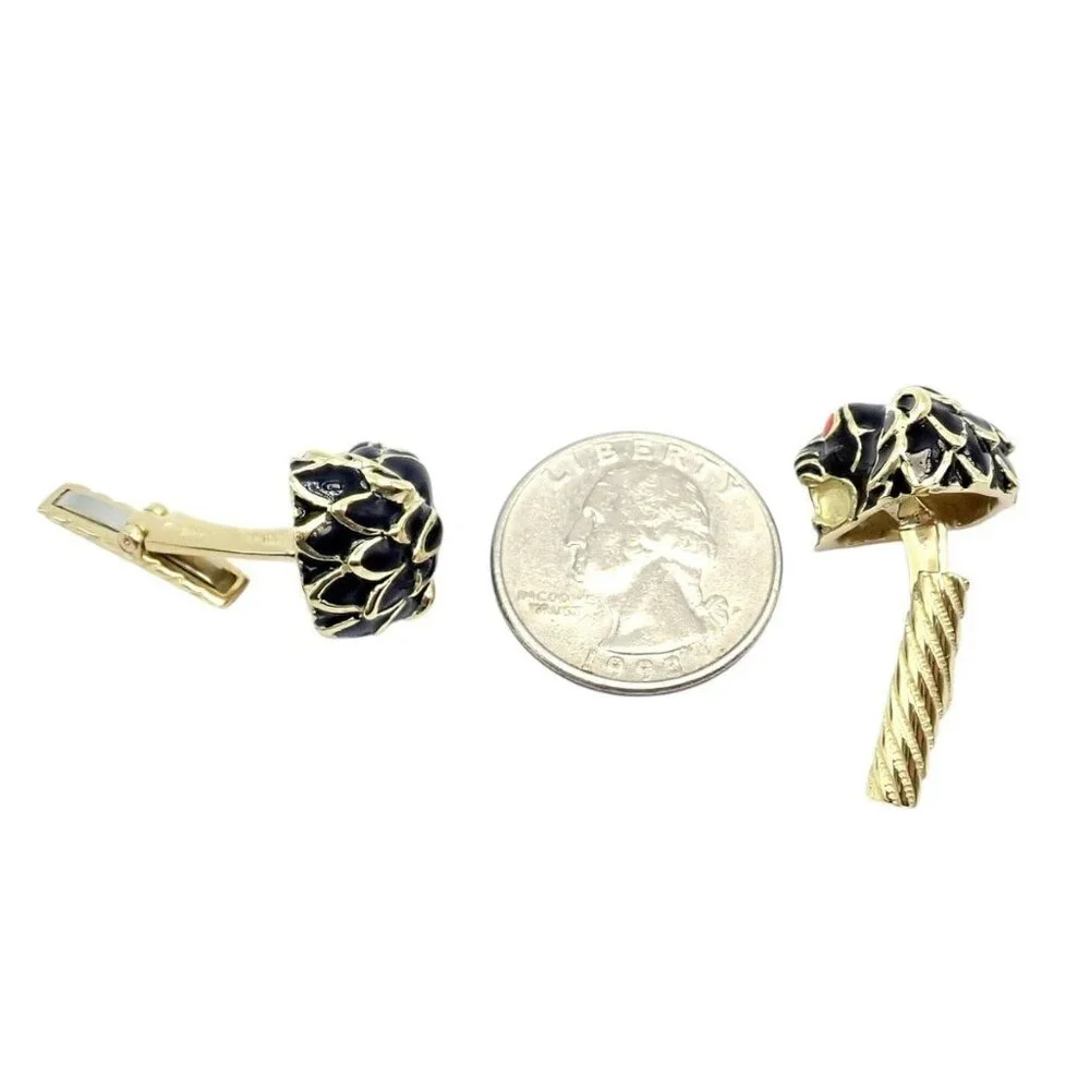 Vintage! David Webb 18k Yellow Gold Black Enamel Lion Cufflinks